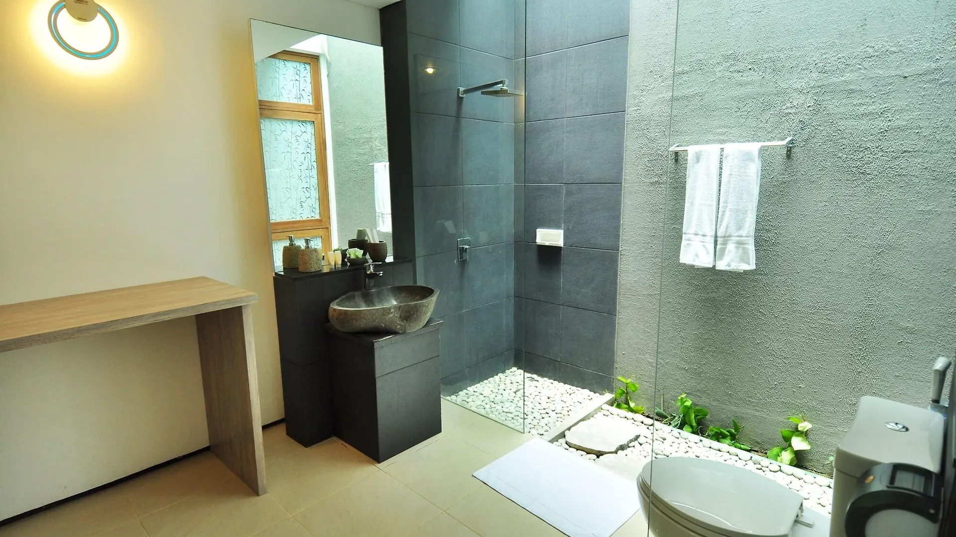 D'Lima Hotel & Villas Kuta