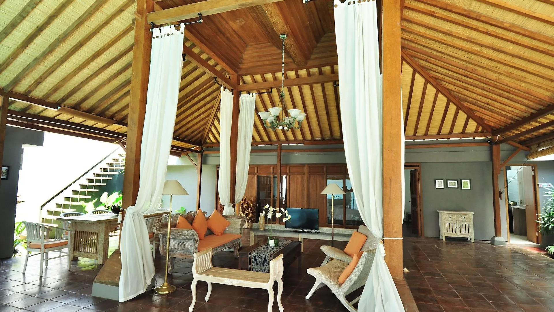 D'Lima Hotel & Villas Kuta