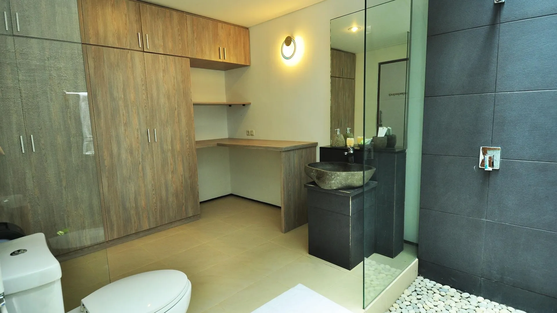 D'Lima Hotel & Villas Kuta  Indonesia