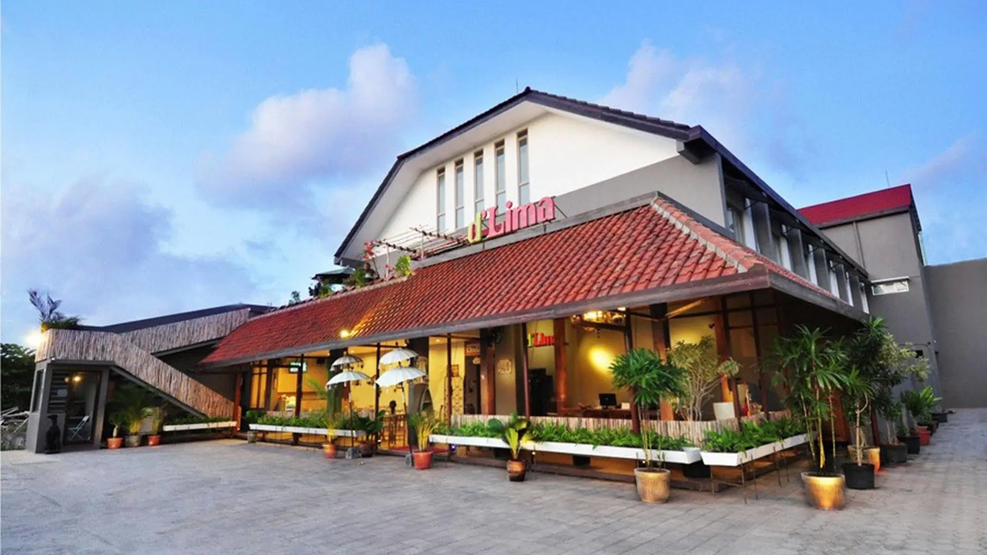 D'Lima Hotel & Villas Kuta